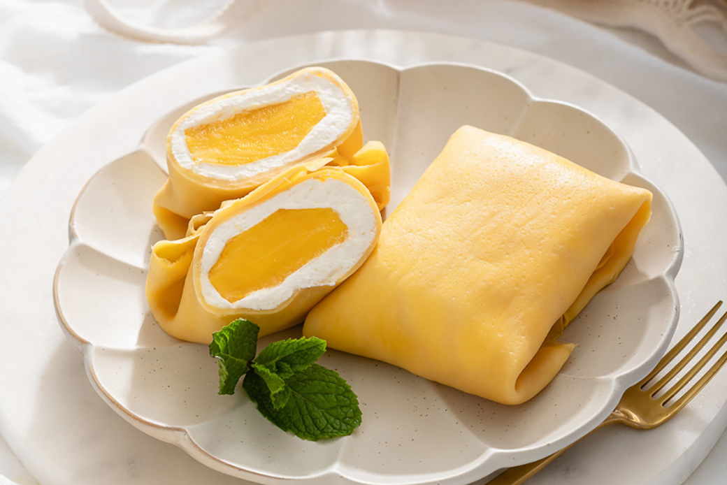 Hong Kong Style Mango Pancakes